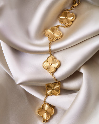 The Gold Clover Bracelet